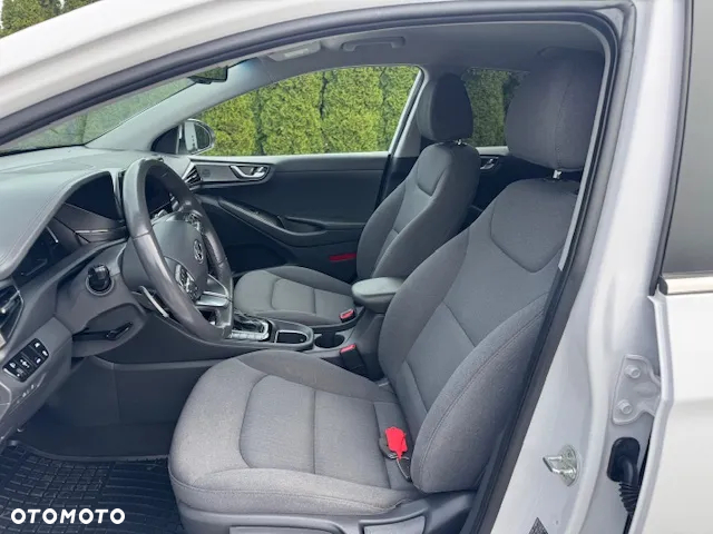 Hyundai IONIQ - 9
