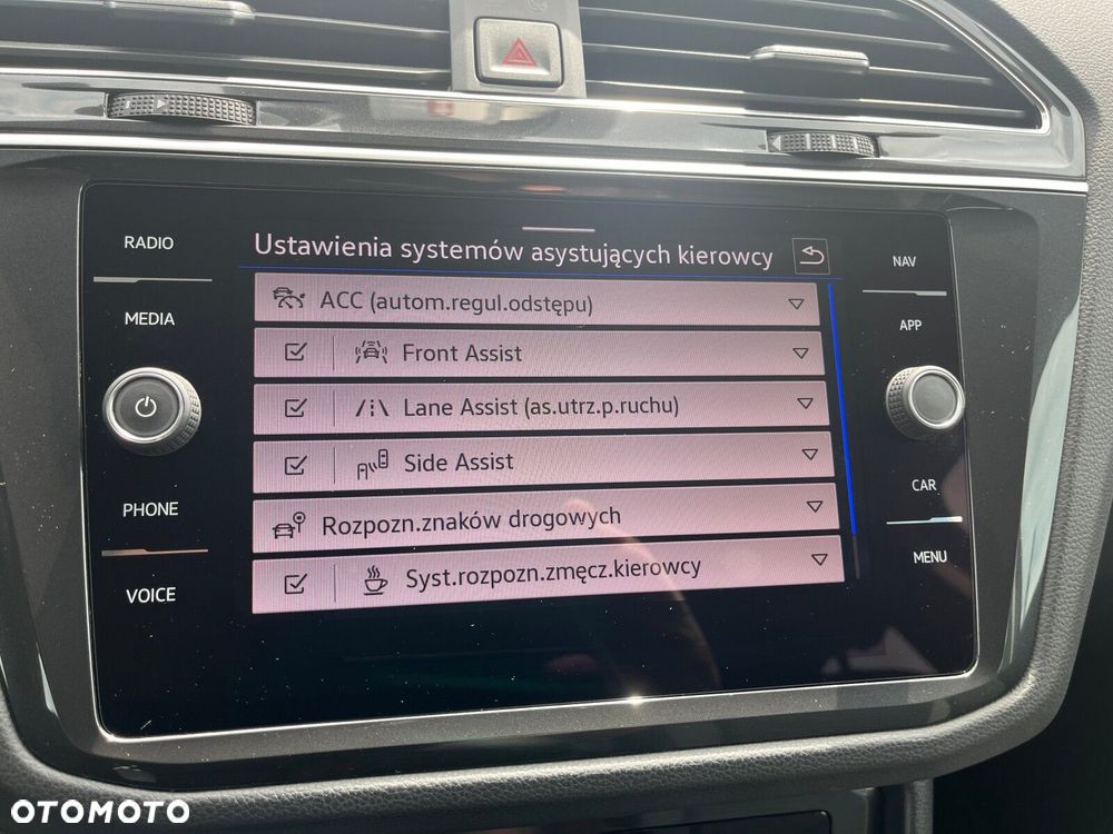 Volkswagen Tiguan - 25