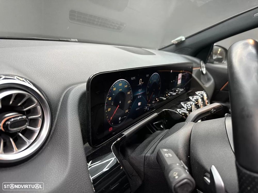 Mercedes-Benz GLA 250 e AMG Line - 34