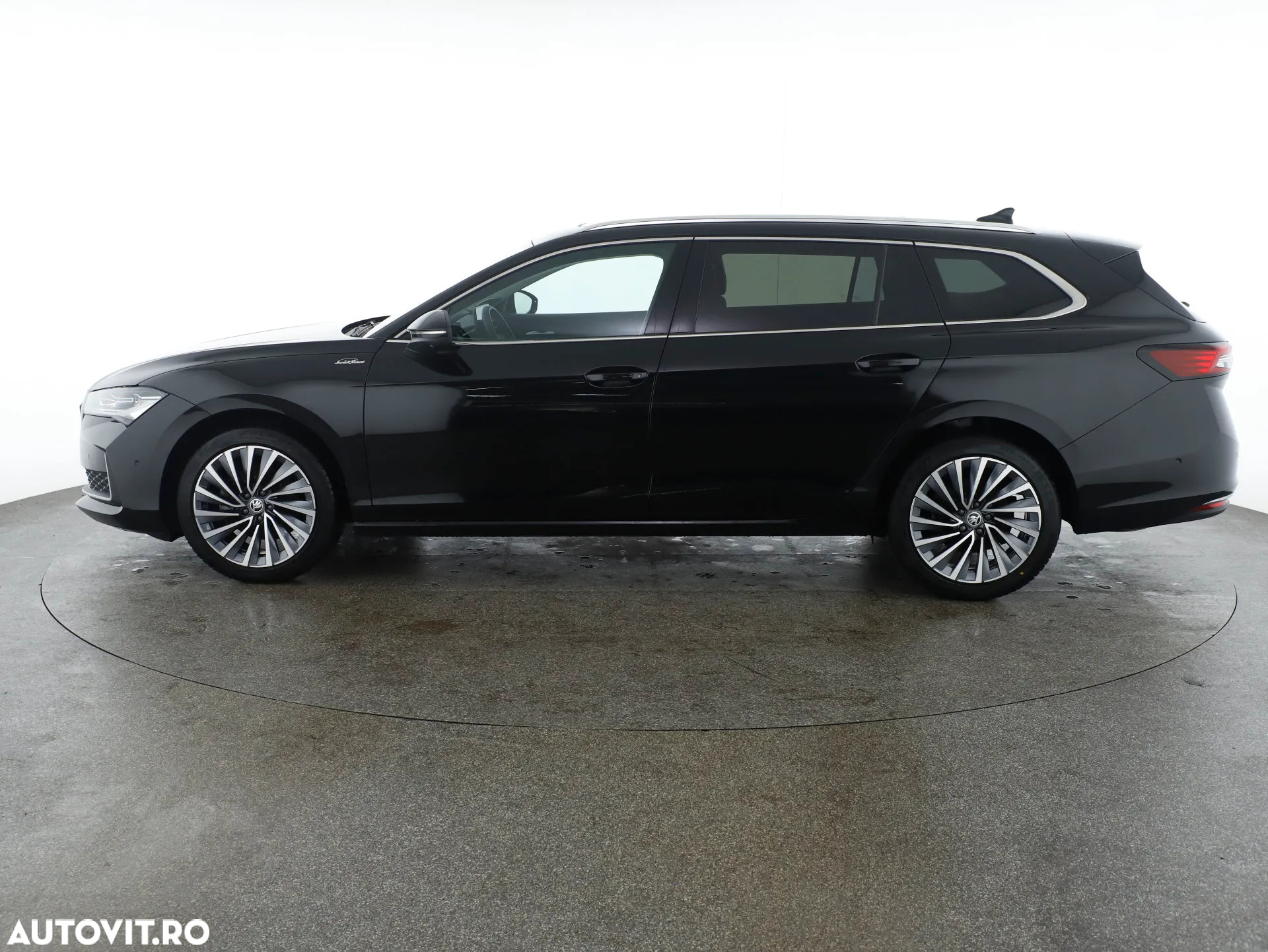 Skoda Superb 1.5 TSI 150 CP DSG MHEV Essence - 8