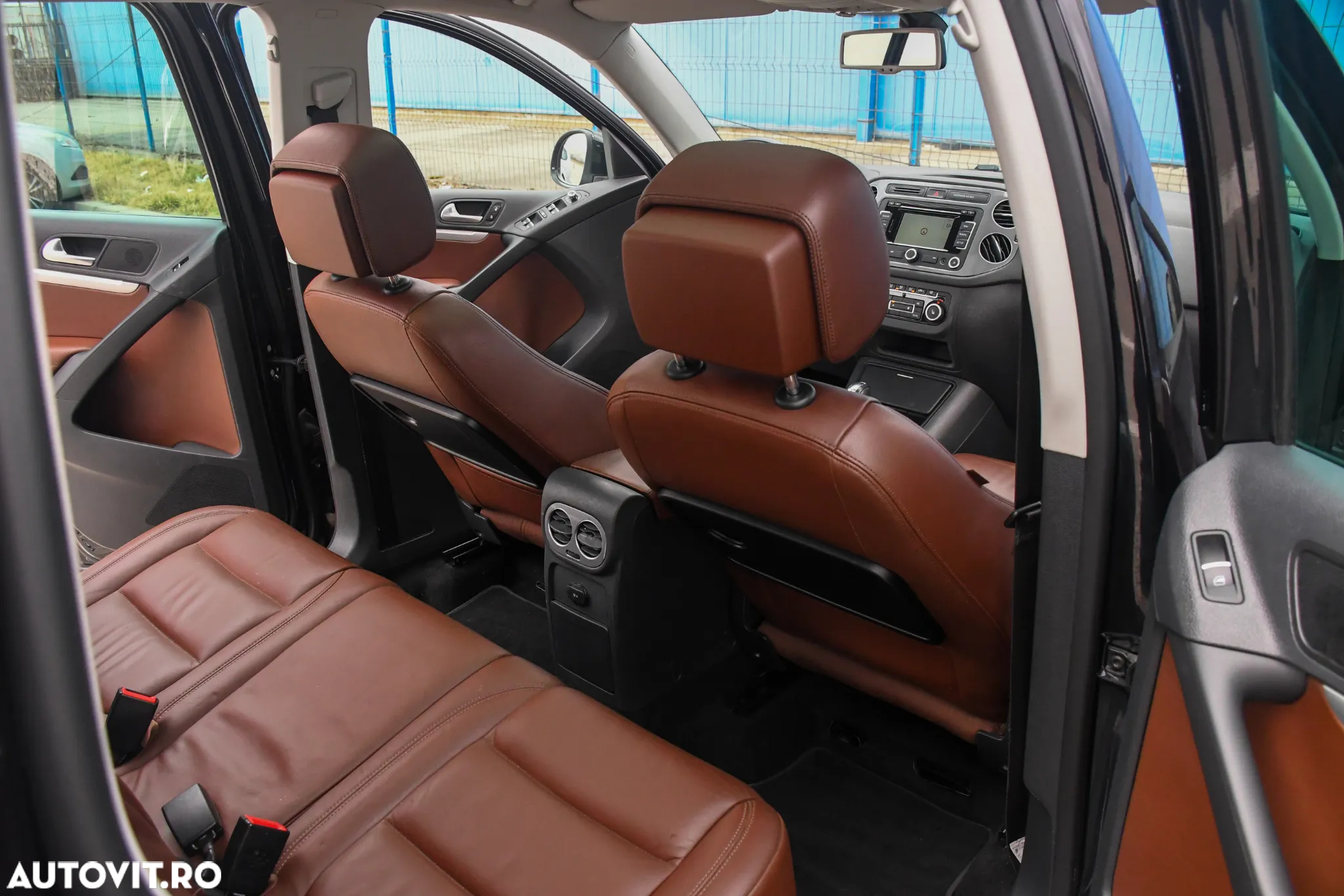 Volkswagen Tiguan 2.0 TDI 4Motion DSG Sport & Style - 17