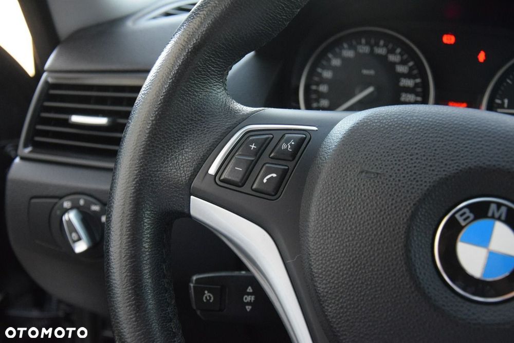 BMW X1 xDrive18d - 37