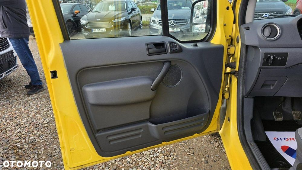 Ford Transit Connect - 9