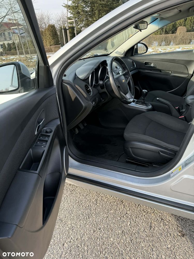 Chevrolet Cruze 1.7 D LT+ - 14