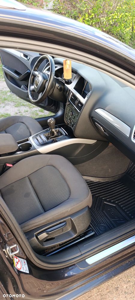 Audi A4 Avant 2.0 TDI - 16