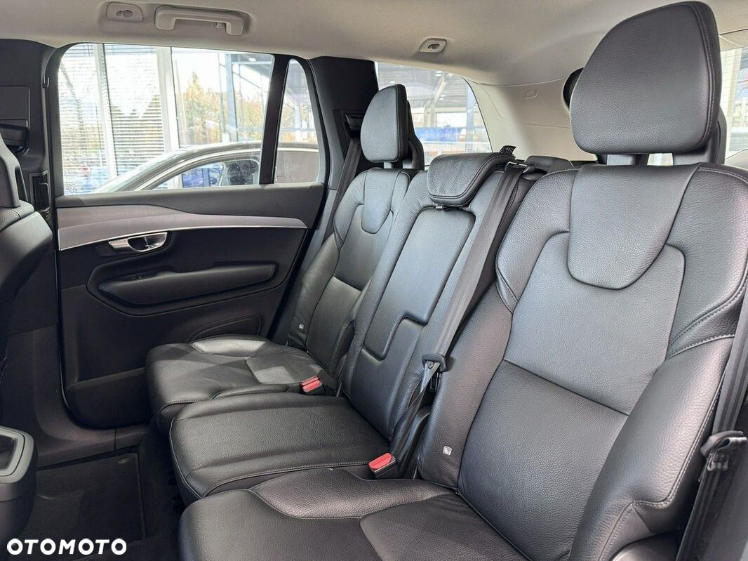 Volvo XC 90 - 16
