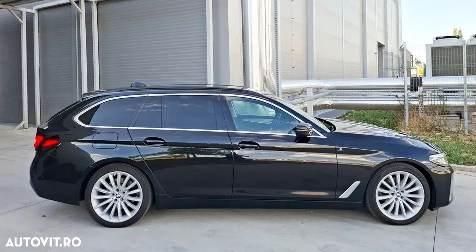 BMW Seria 5 520d xDrive Touring Aut. Luxury Line - 16