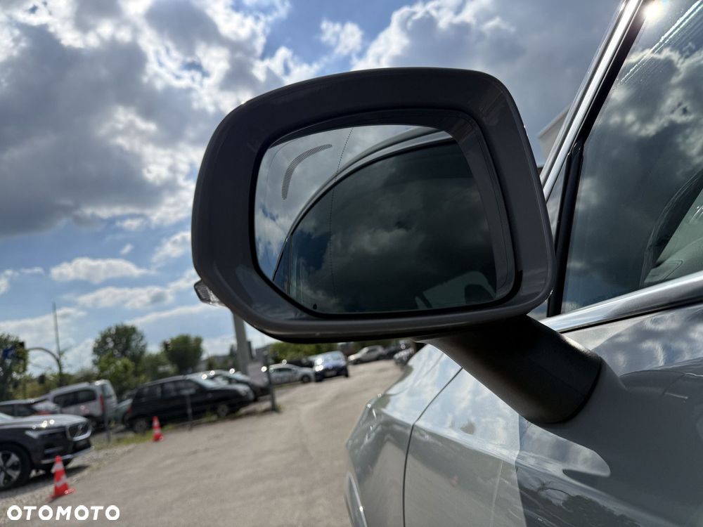 Volvo XC 90 - 21