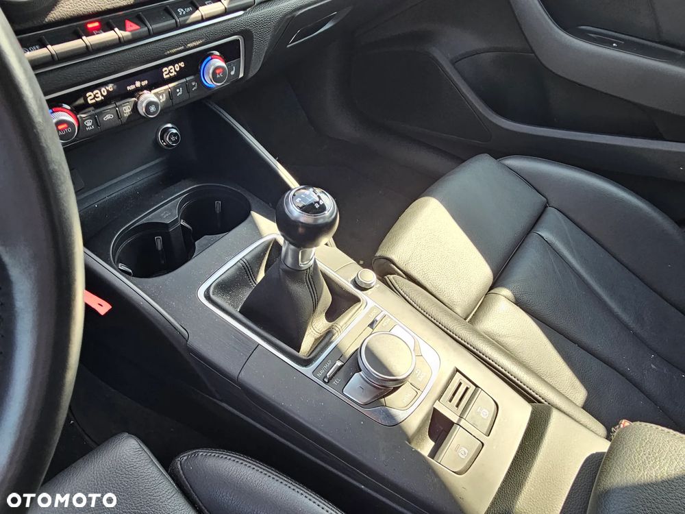 Audi A3 Sportback 30 TDI sport - 25