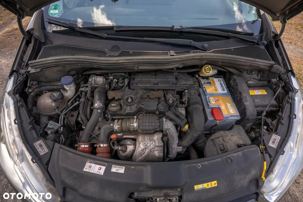 Peugeot 208 e-HDi 115 Stop&Start Allure - 29