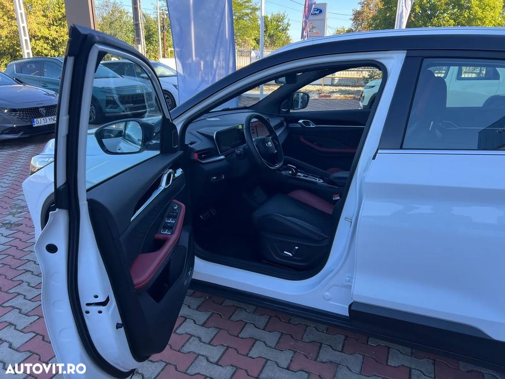 Geely Coolray 1.5 T-GDI 7DCT GF - 10