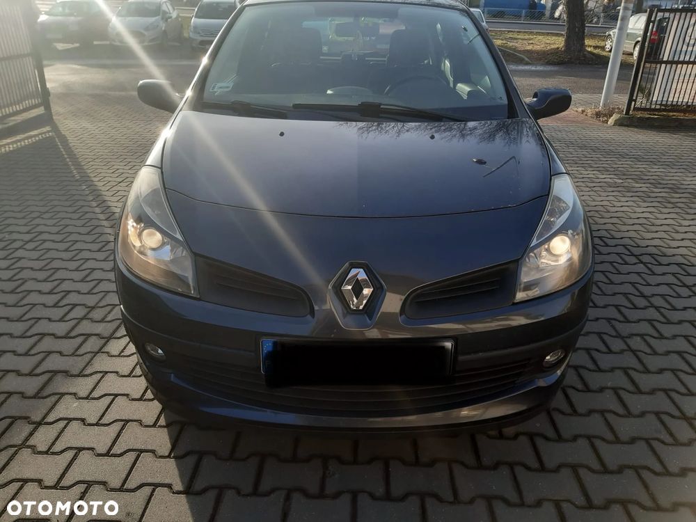 Renault Clio - 2