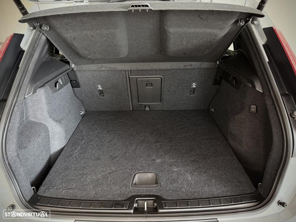 Volvo XC 40 1.5 T4 PHEV Core - 27