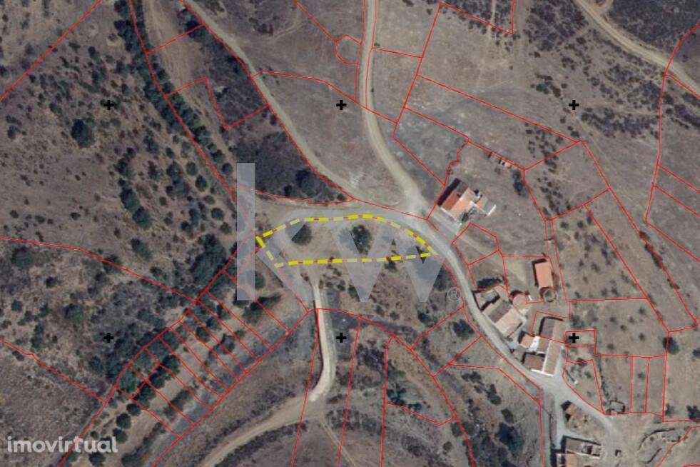 Conjunto de 6 Terrenos Rústicos com uma área total de 10100m2 perto de - Grande imagem: 4/7