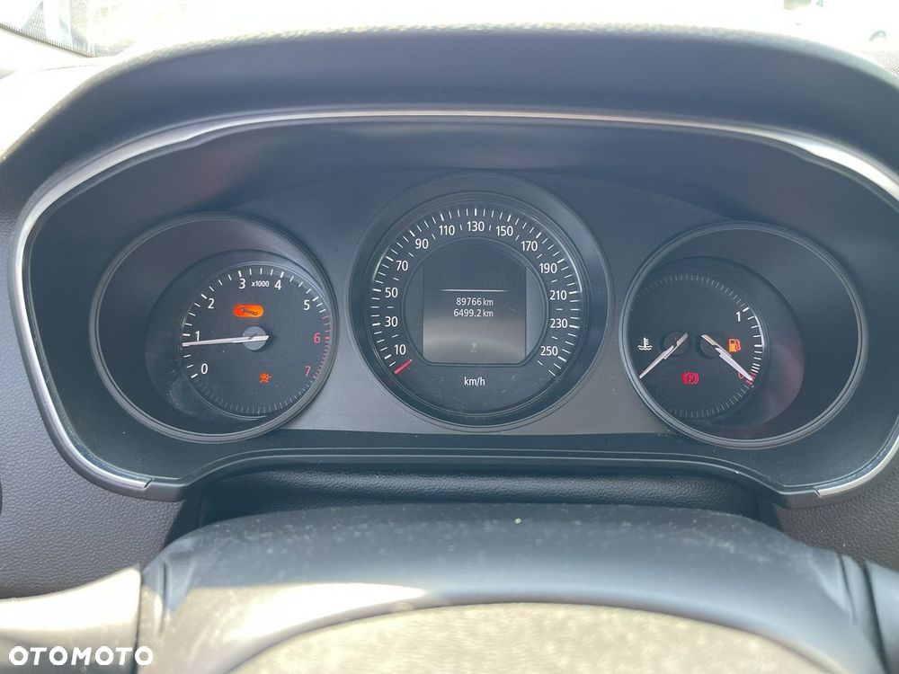 Renault Megane 1.3 TCe FAP Life - 10