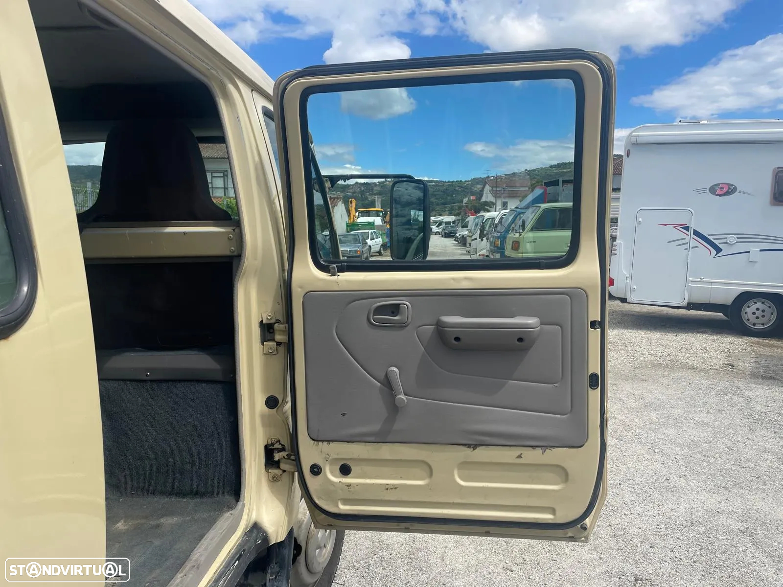 Toyota Dyna 2.5 D-4D Cab. Tripla - 17