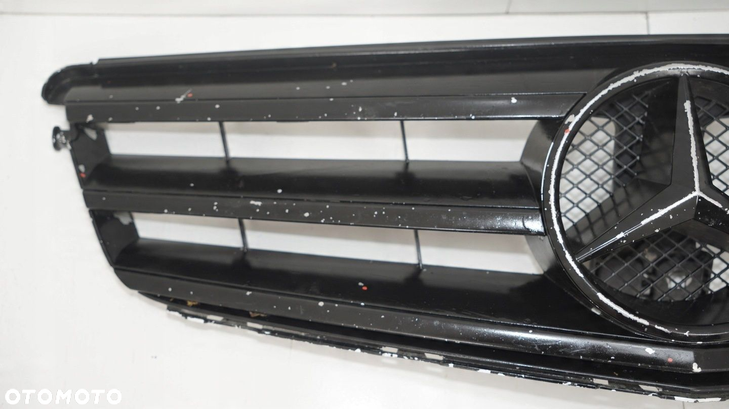 GRILL ATRAPA ZDERZAKA MERCEDES W204 LIFT 11-14R - 4