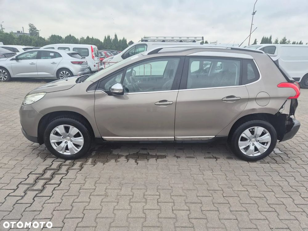 Peugeot 2008 PureTech 82 Allure - 5