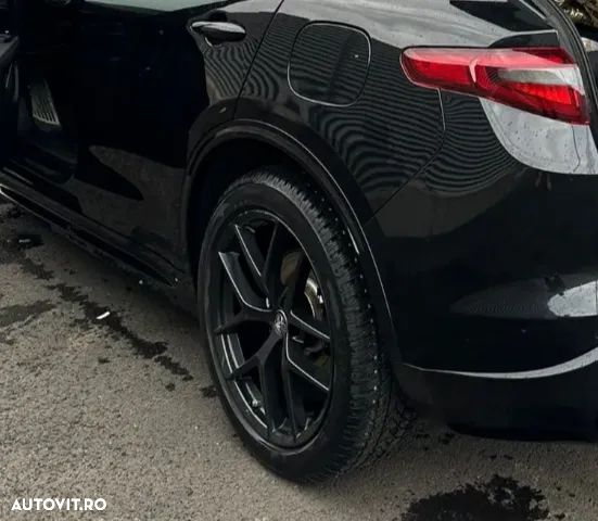 Alfa Romeo Stelvio 2.0 Turbo AWD AT8 Veloce - 16