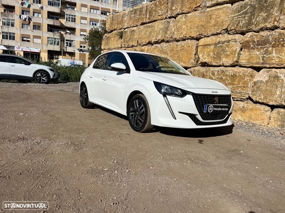 Peugeot 208 - 6