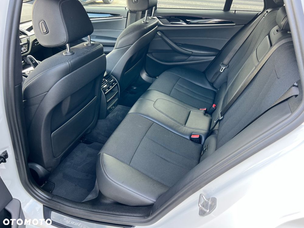BMW Seria 5 530d - 11