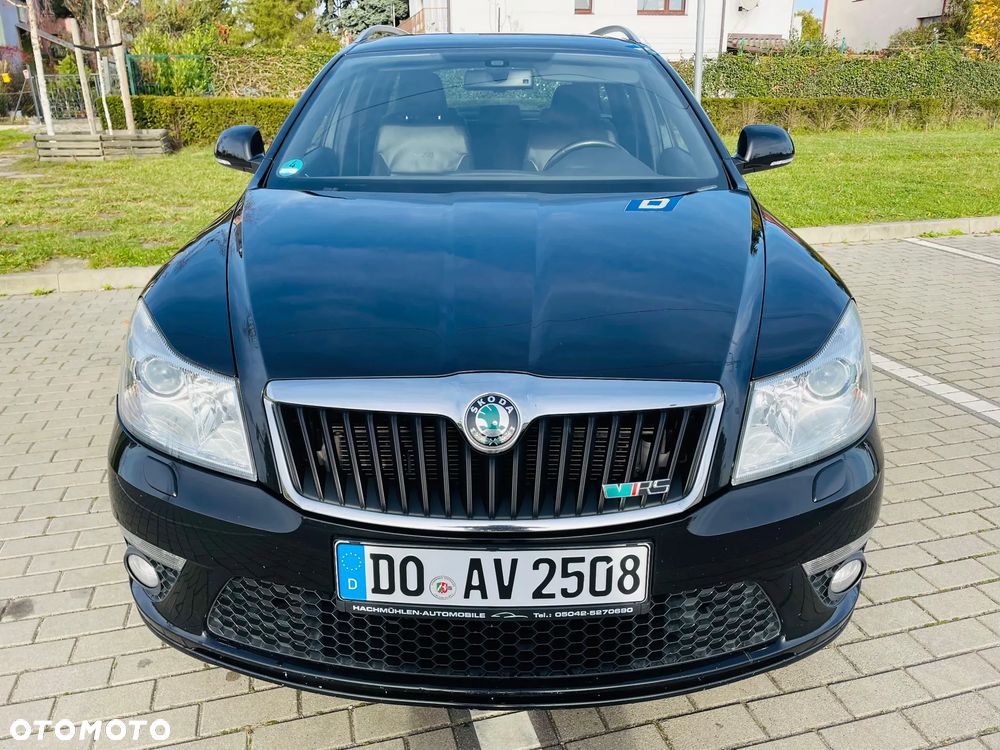 Skoda Octavia Combi 2.0 TDI CR DPF DSG RS - 8