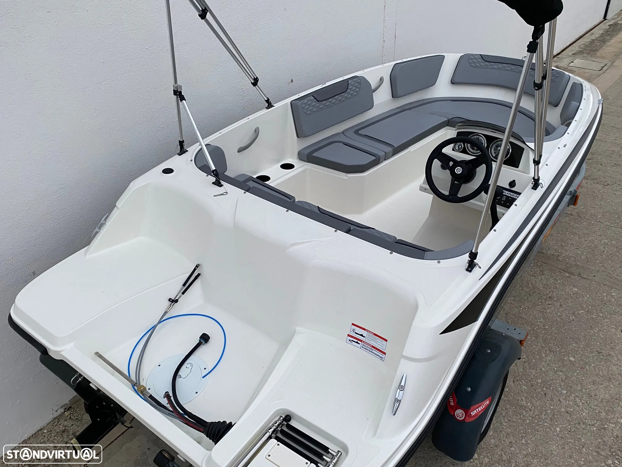 Bayliner Element M15 - 8