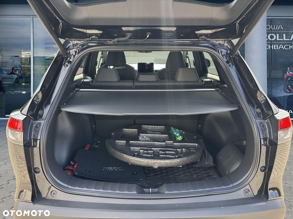 Toyota Corolla Cross - 17
