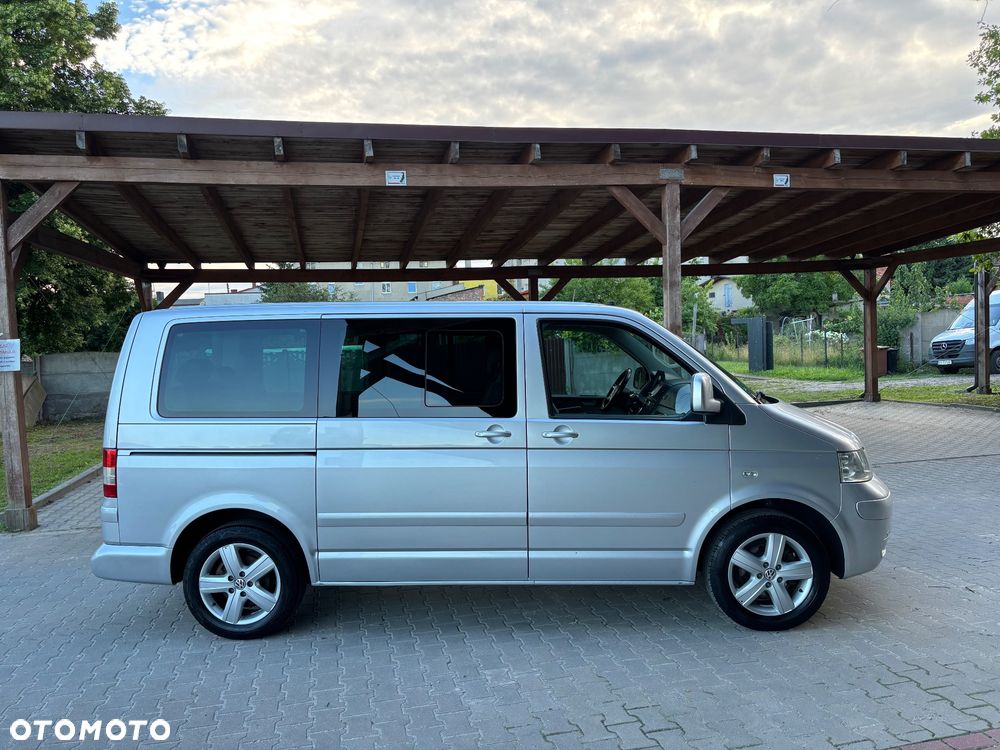 Volkswagen Multivan - 38