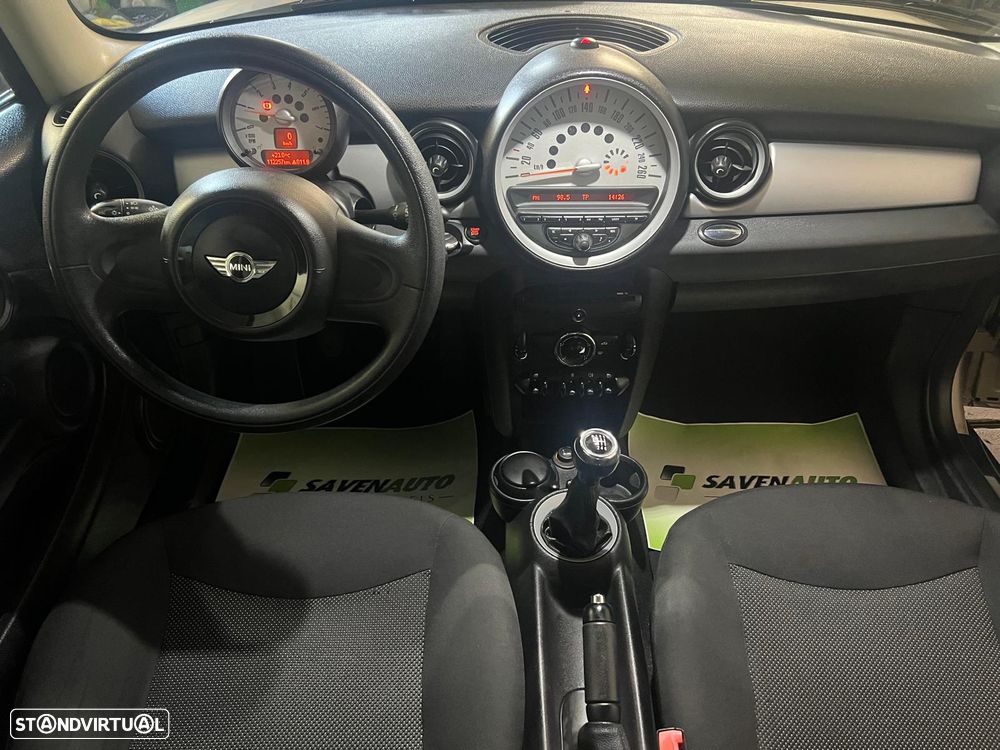 MINI 3 Portas One D - 7