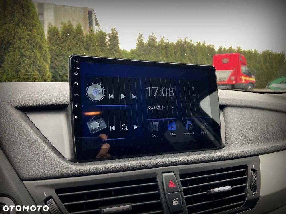 BMW X1 sDrive18i - 14