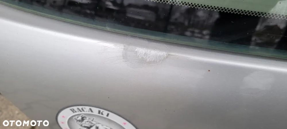 300ZŁ klapa Bagaznika Yaris I francuz Kod koloru 1E7 - 3