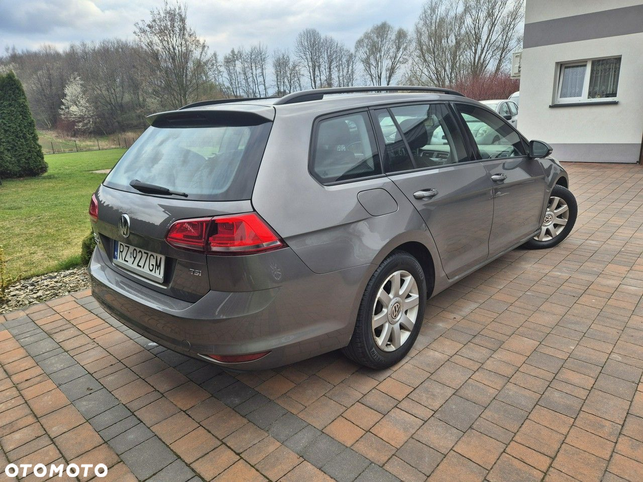 Volkswagen Golf - 5