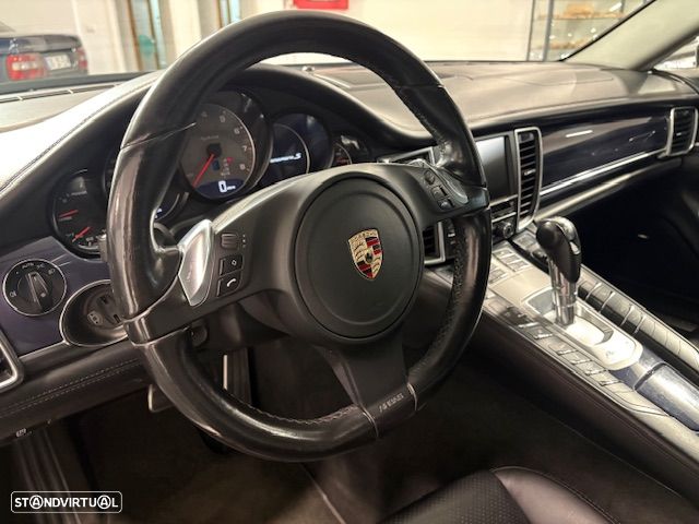 Porsche Panamera S Hybrid - 26