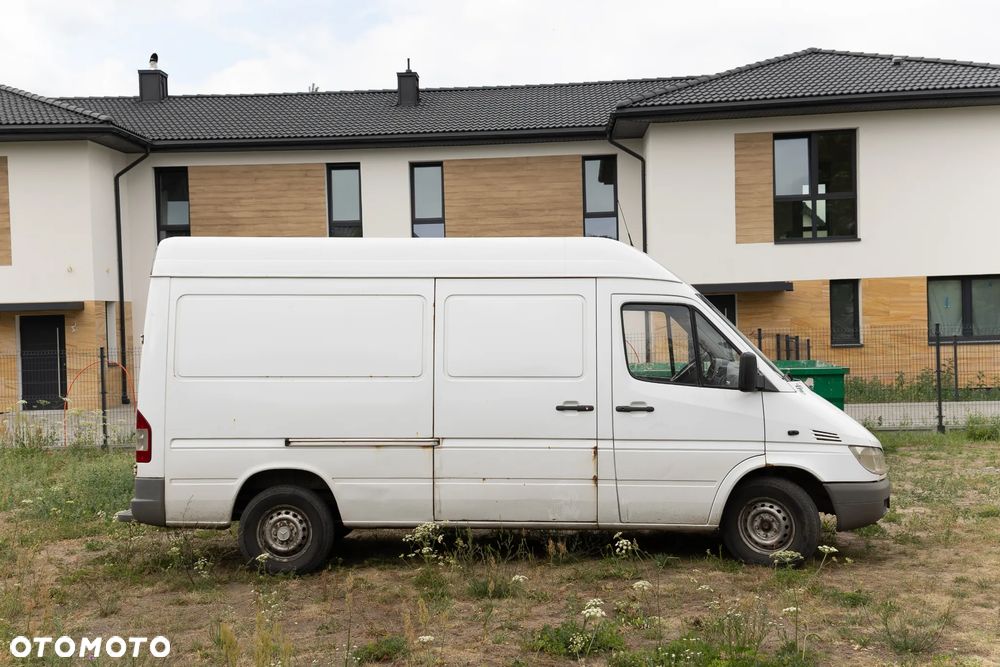 Mercedes-Benz Sprinter - 5