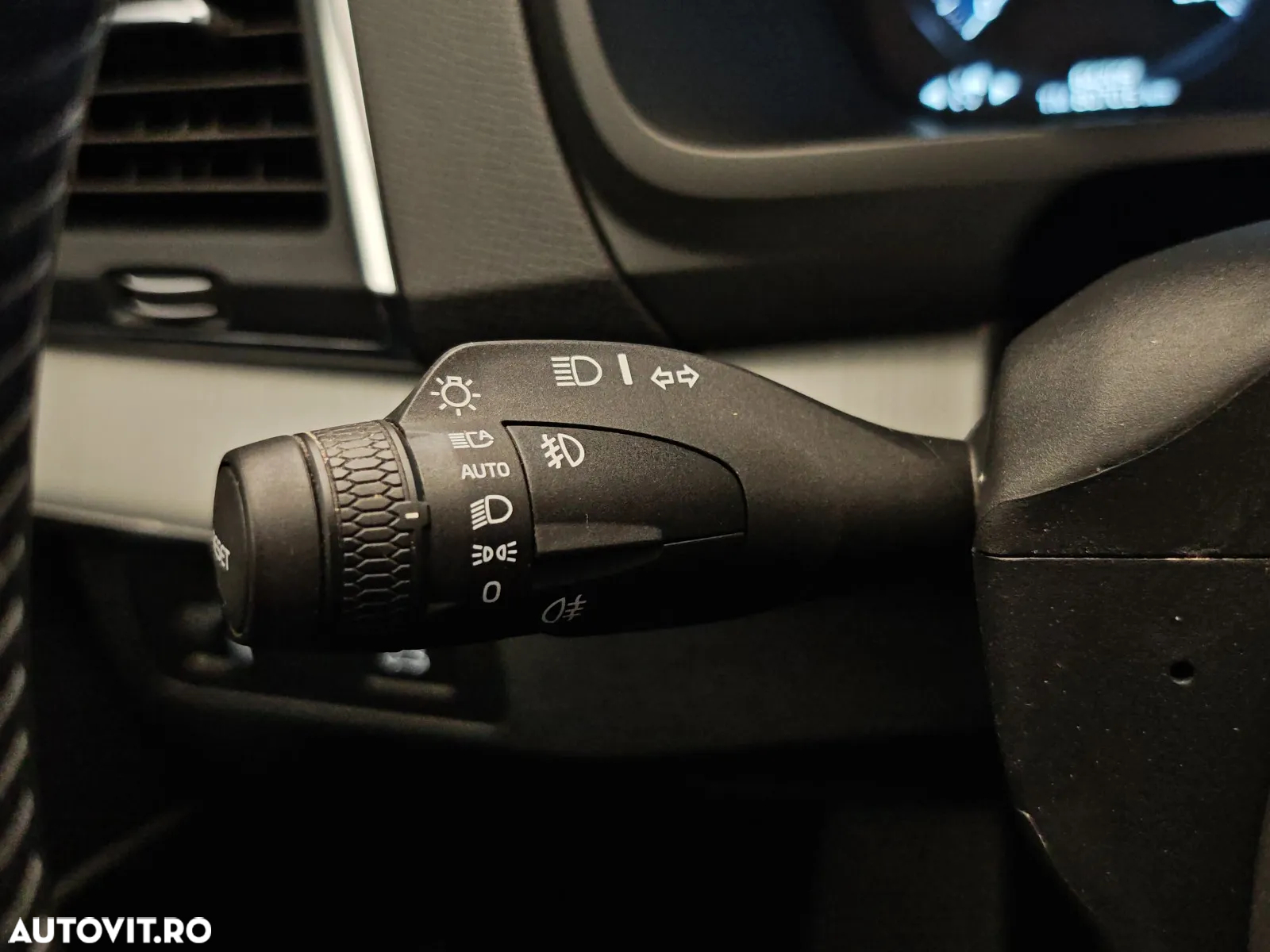 Volvo XC 90 B5 MHEV AWD 5 locuri Momentum Pro - 13