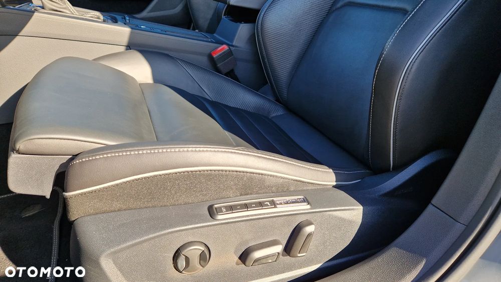 Volkswagen Arteon 2.0 TSI R-Line DSG - 19