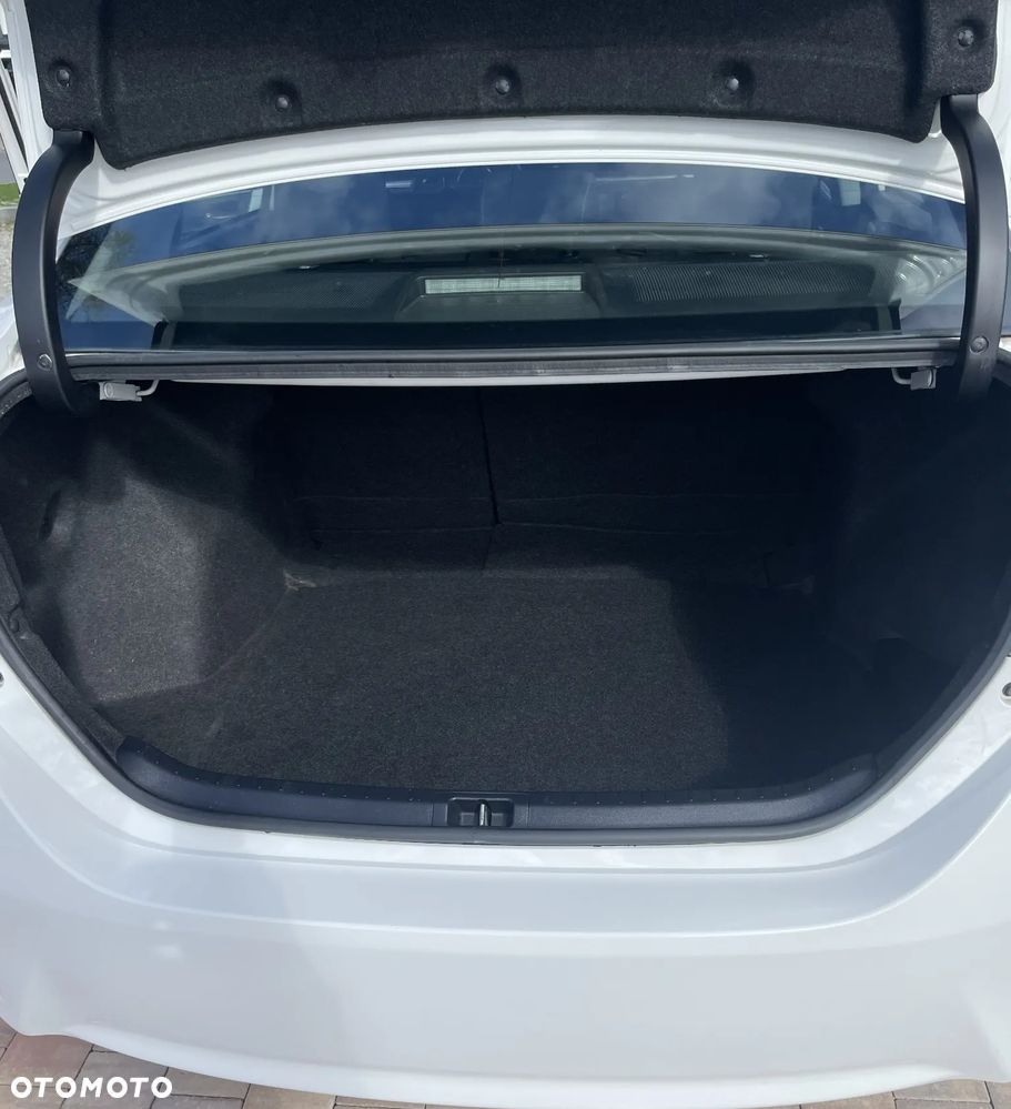 Toyota Corolla 1.6 Comfort - 9