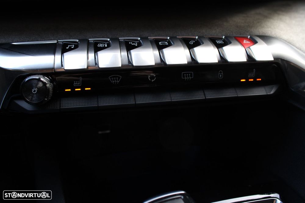 Peugeot 3008 1.2 PureTech GT Line EAT8 - 27