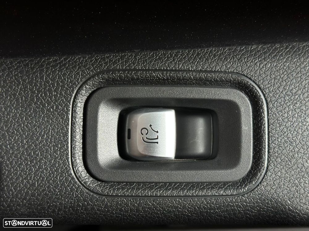 Mercedes-Benz E 220 d 9G-TRONIC AMG Line - 47