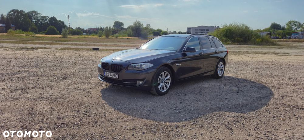 BMW Seria 5 520d Touring - 14