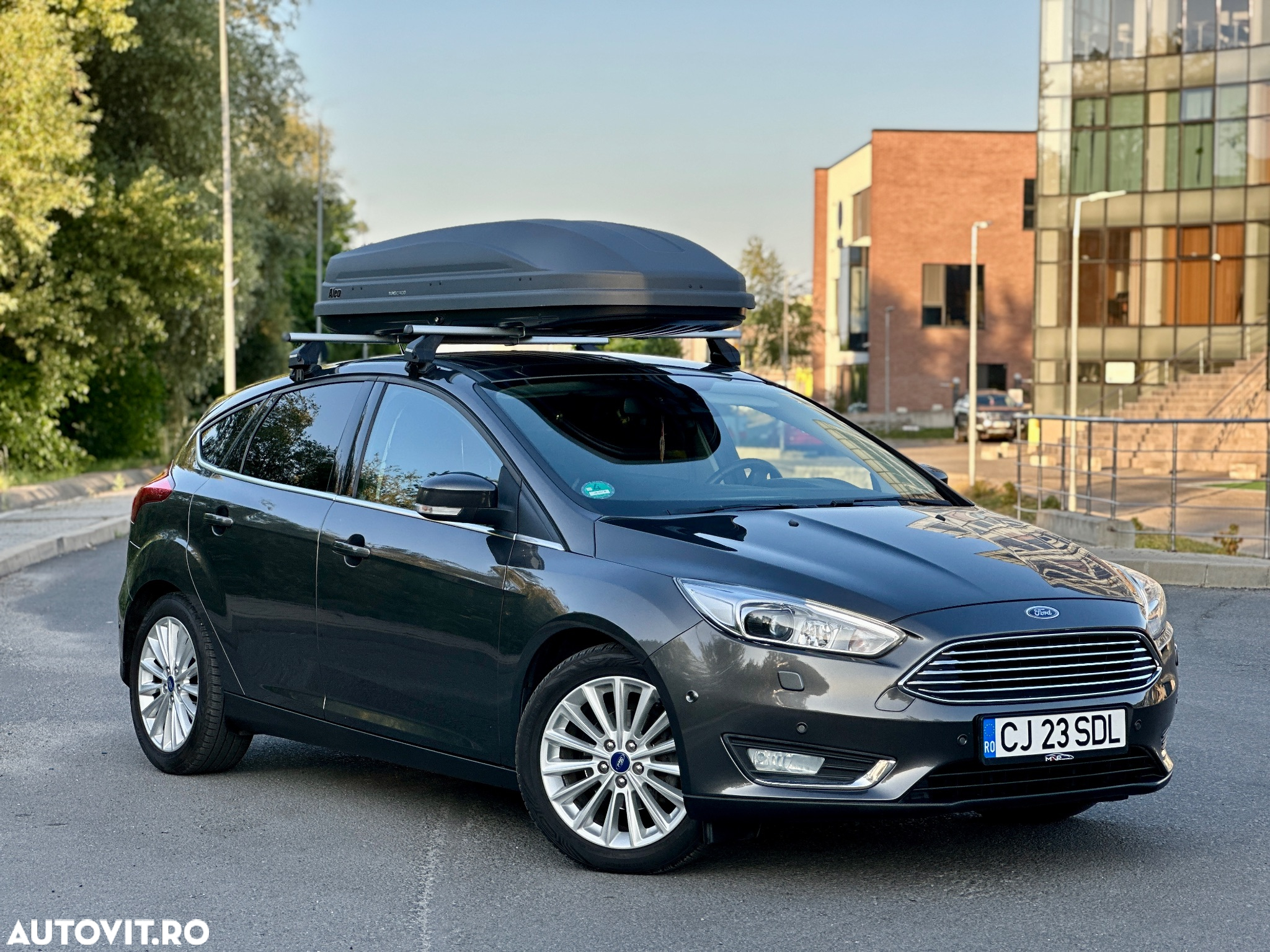 Ford Focus 1.5 EcoBlue Start-Stopp-System TITANIUM - 2
