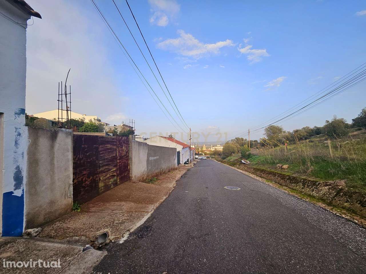 Moradia T2 com quintal e garagem Viana do Alentejo, Évora - Grande imagem: 3/34