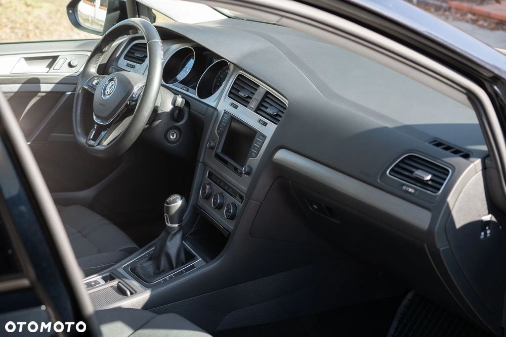 Volkswagen Golf 1.2 TSI BMT Comfortline - 6