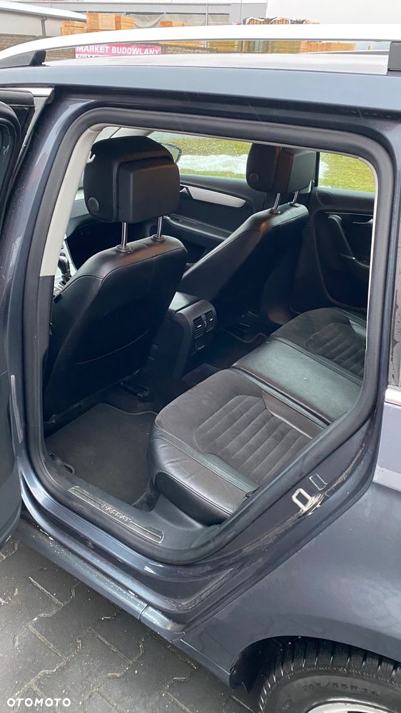 Volkswagen Passat - 11