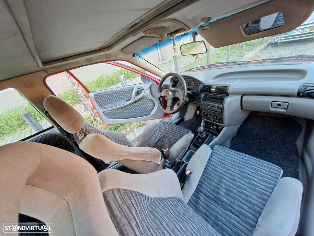 Opel Astra 1.4i GT - 7