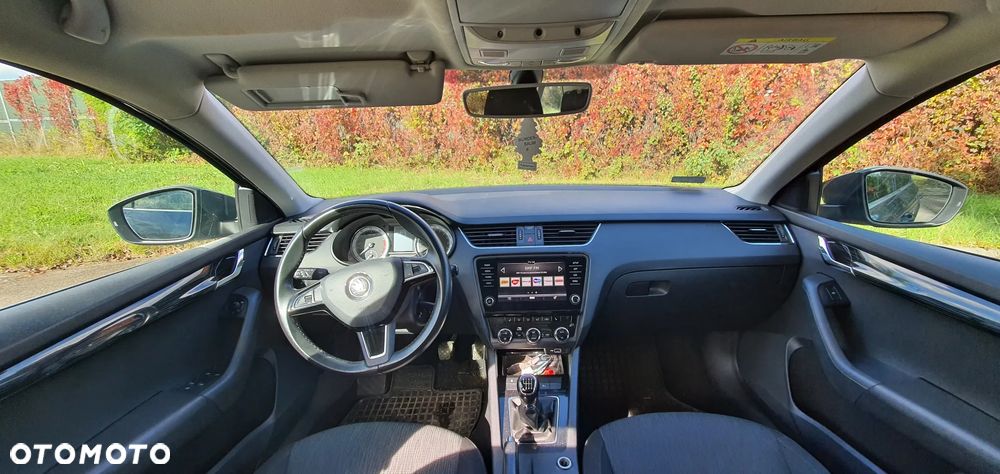 Skoda Octavia 1.5 TSI ACT Style - 10