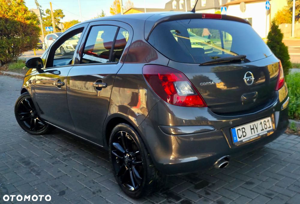 Opel Corsa 1.4 16V Energy - 11