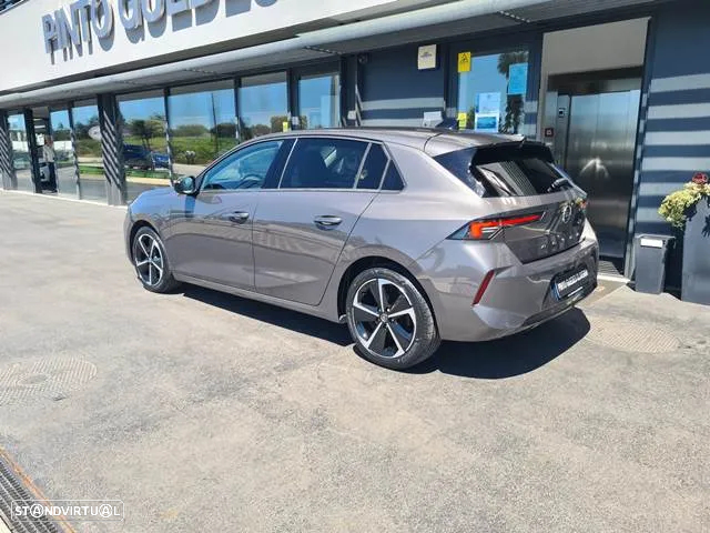 Opel Astra 1.2 T GS - 6