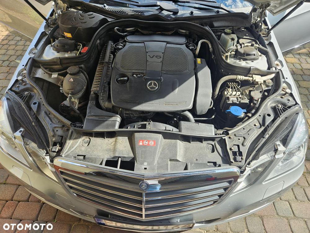 Mercedes-Benz Klasa E 350 4Matic BlueEFFICIENCY 7G-TRONIC - 4